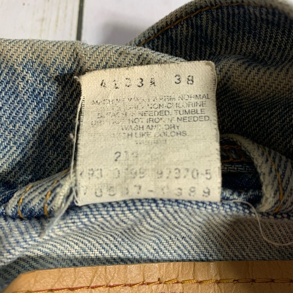 Vintage 90's Levi's Men's Trucker Denim Jean Jacket Light Blue Size Medium - Picture 7 of 7